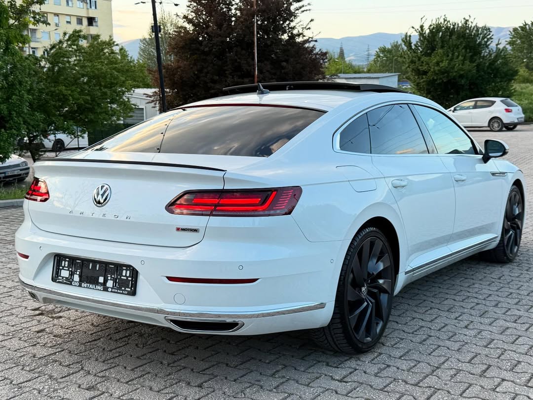 
								Volkswagen Arteon full									