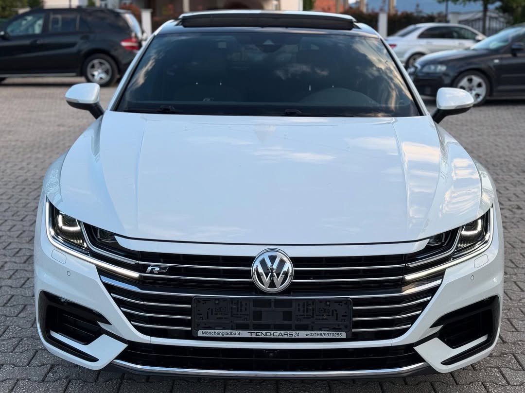 
								Volkswagen Arteon full									