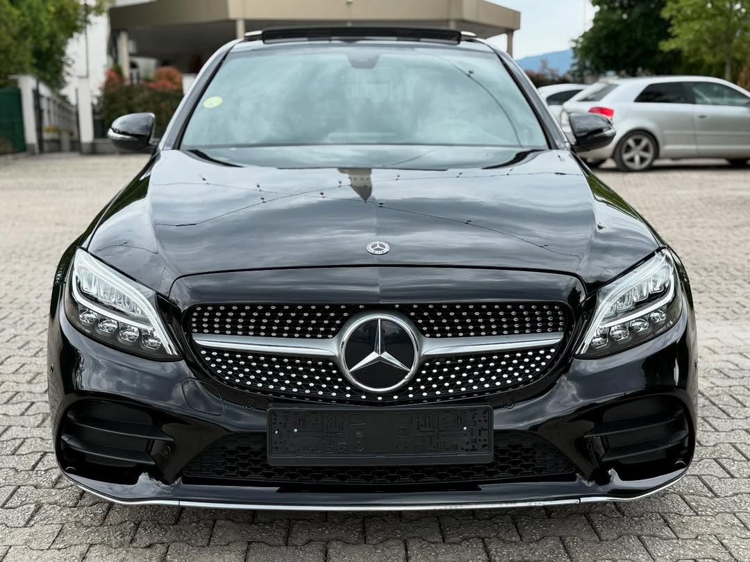 
								Mercedes C200d full									
