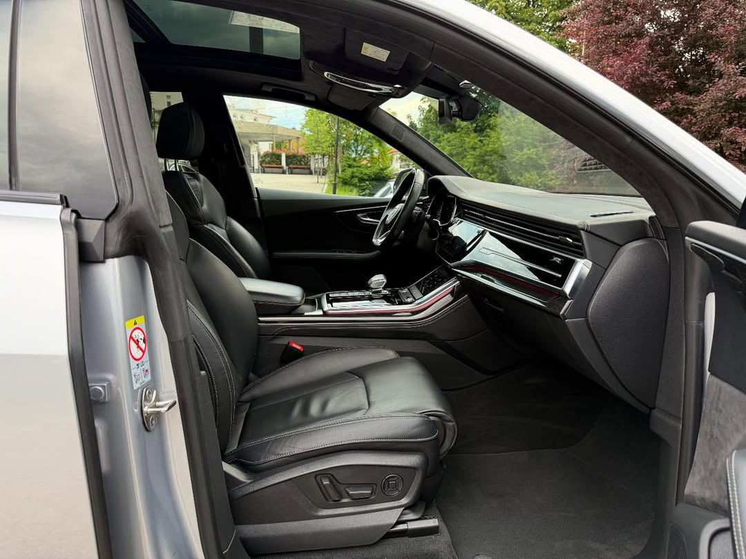 
								Audi Q8 2021 full									