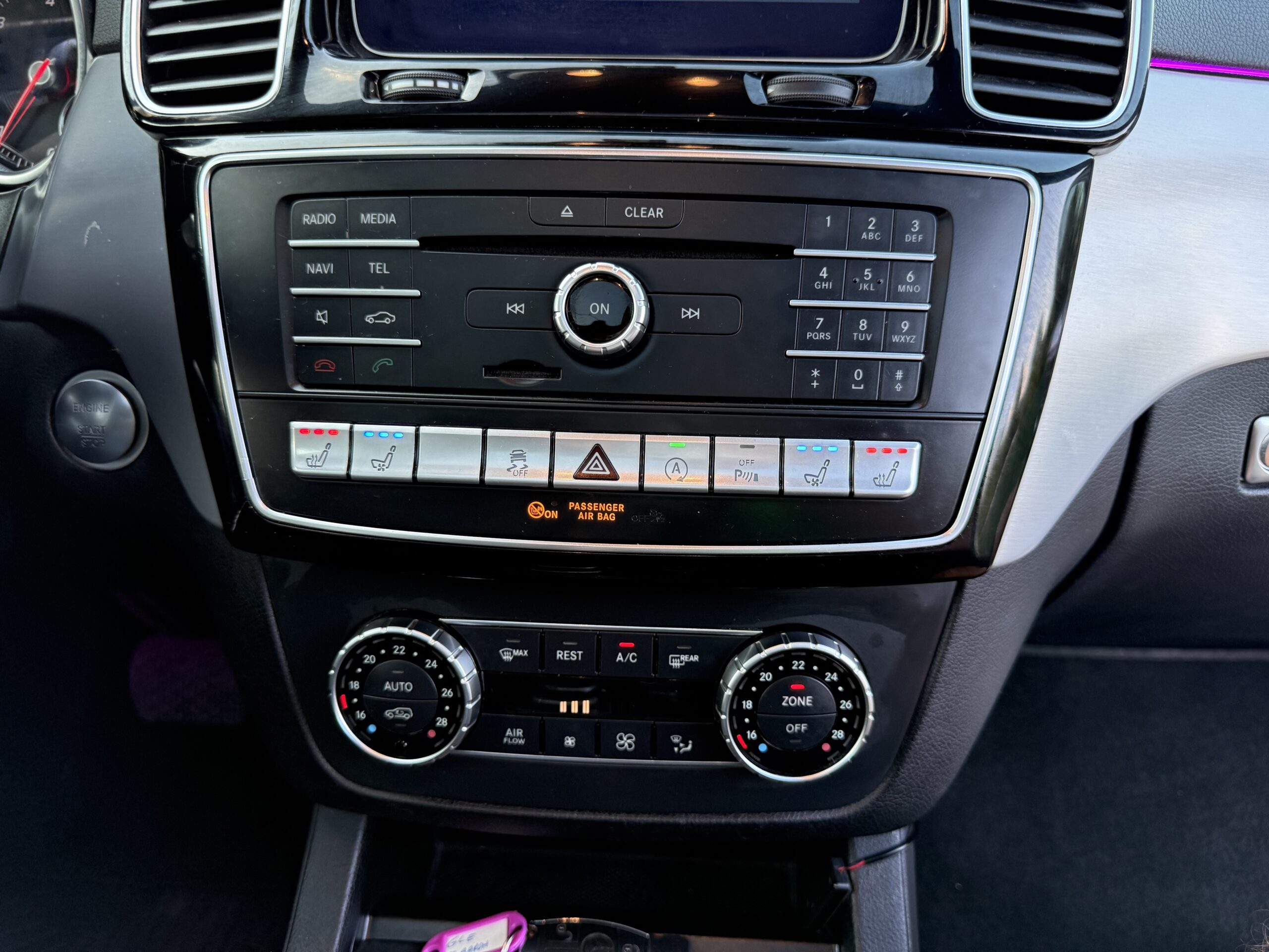 
								Mercedes GLE350d 4Matic AMG full									