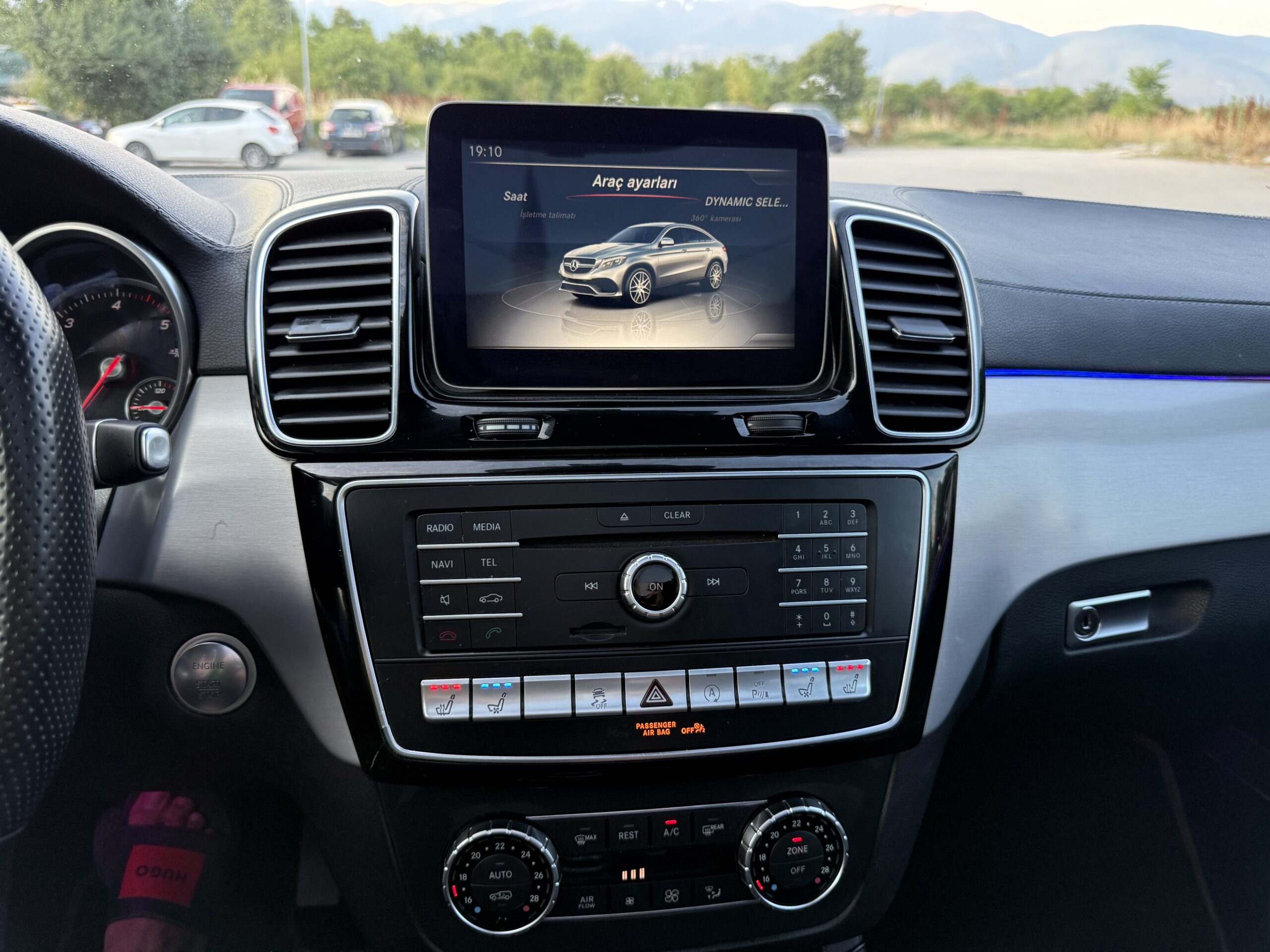 
								Mercedes GLE350d 4Matic AMG full									