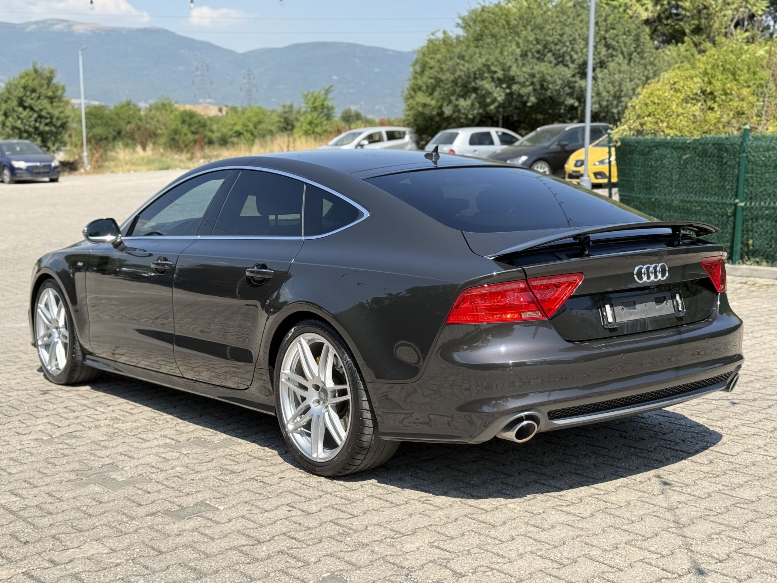 
								Audi A7 3.0TDI-245ps Quattro full									