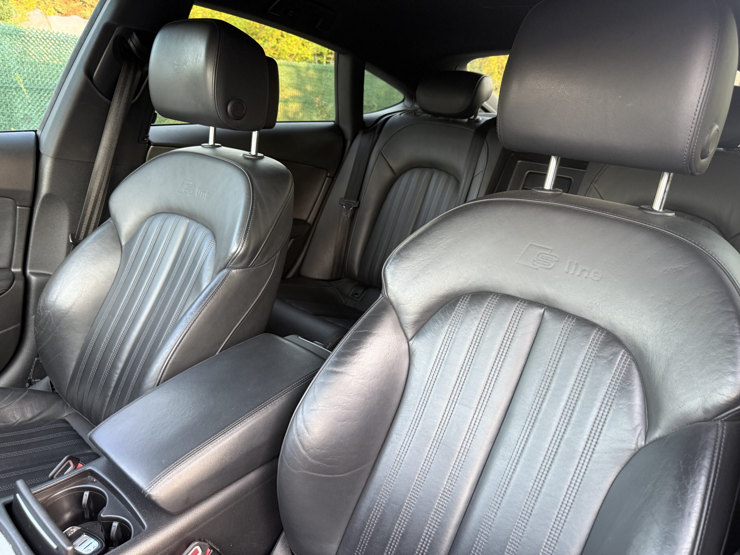 
								Audi A7 3.0TDI-245ps Quattro full									