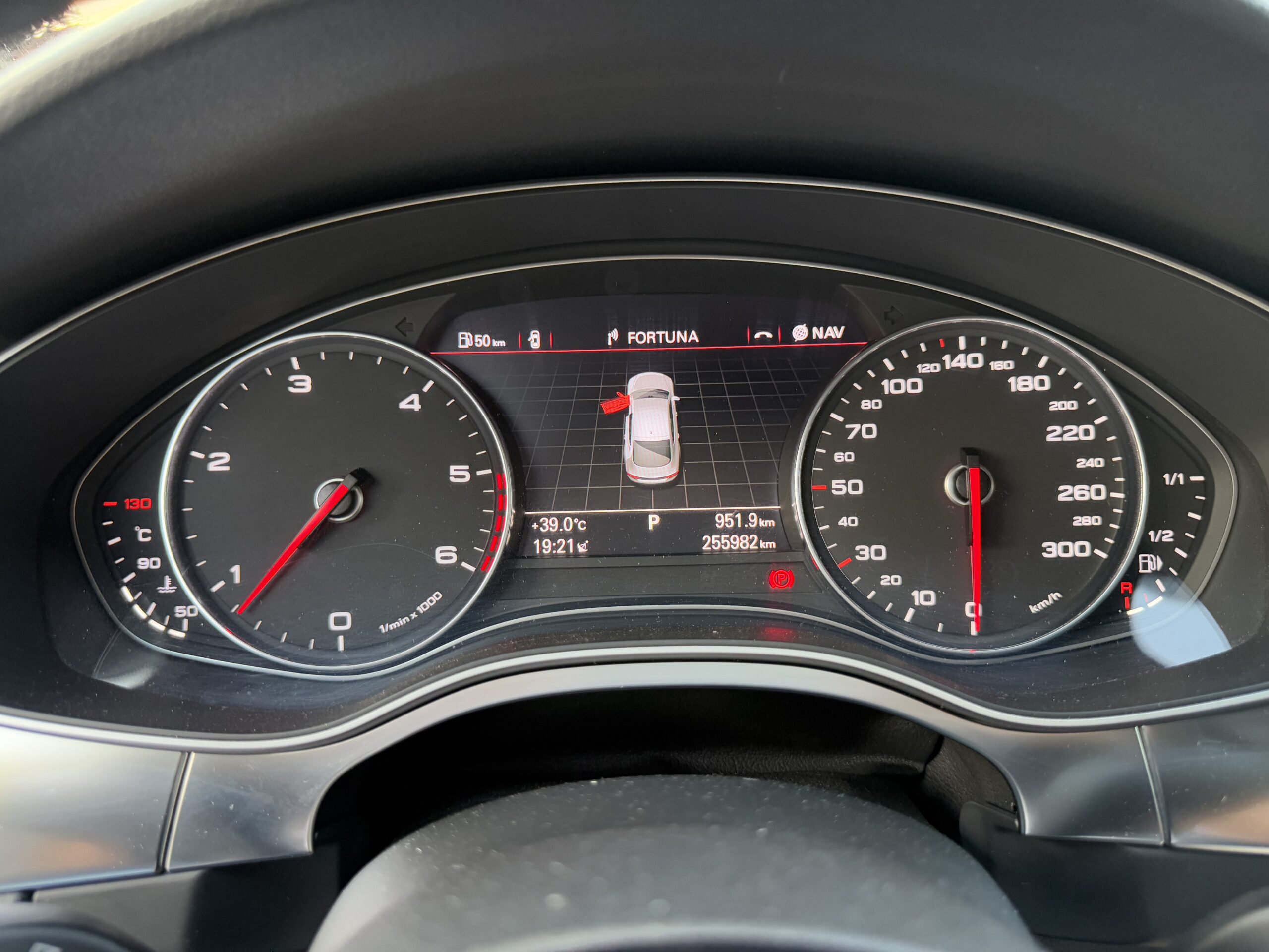 
								Audi A7 3.0TDI-245ps Quattro full									