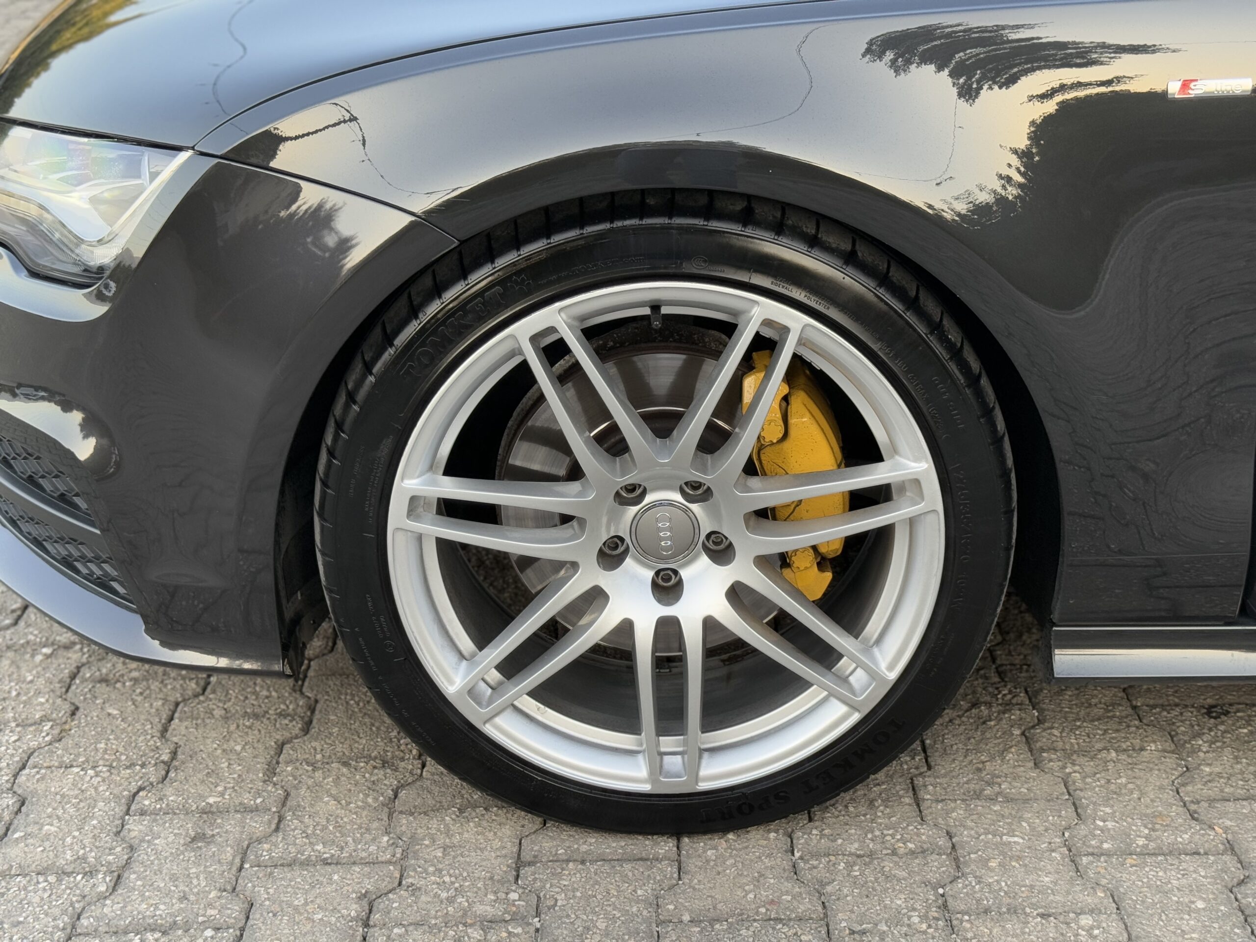 
								Audi A7 3.0TDI-245ps Quattro full									